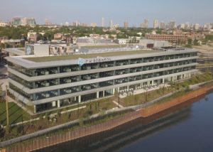 C.H._Robinson_Flagship_Chicago_Office_in_Lincoln_Yards-e1533636152356.jpg