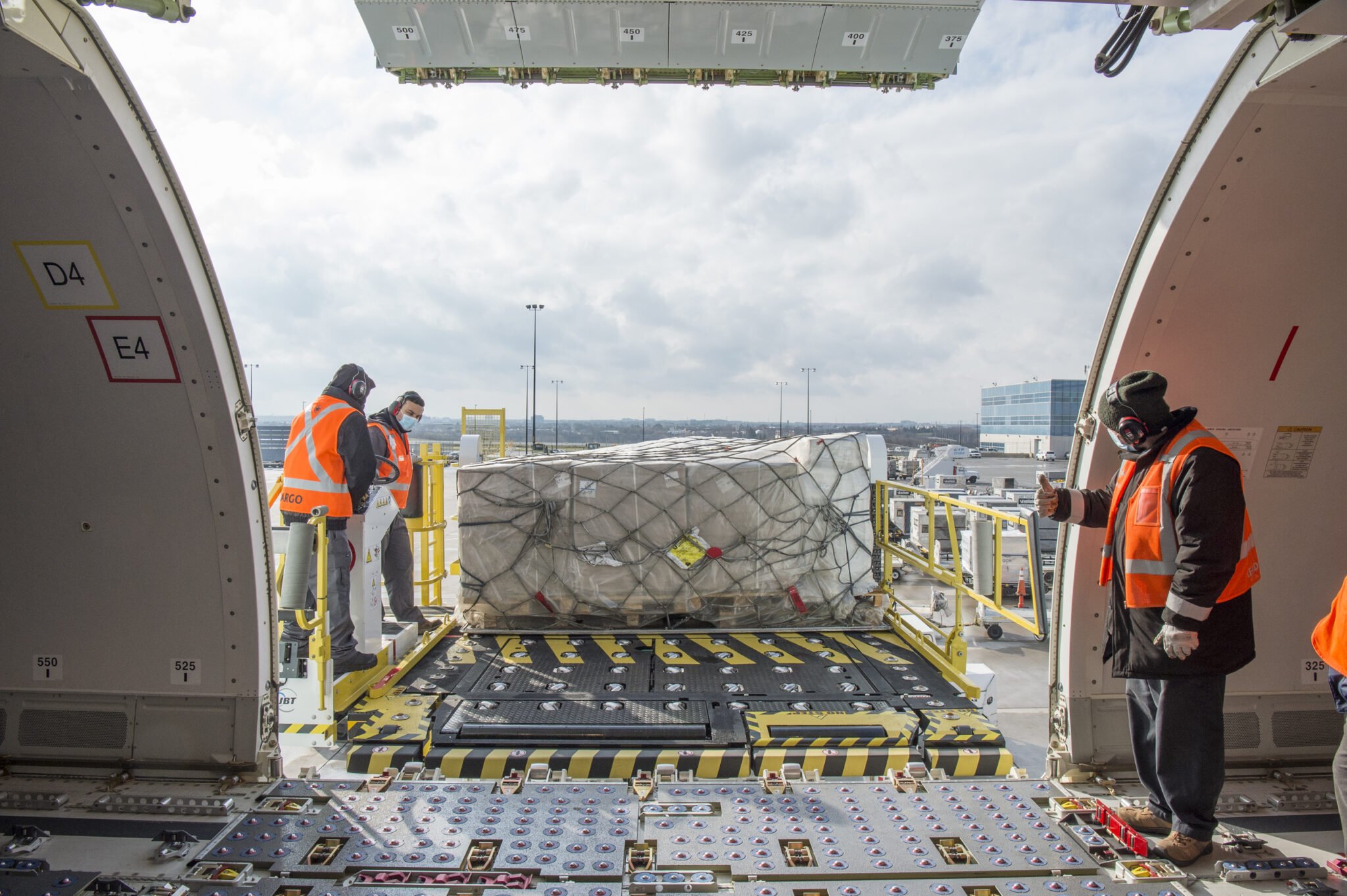 freighter-loading-cargo.jpg