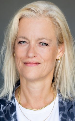 Liesbeth_Oudkerk_Senior_Vice-President_Cargo_Sales_and_Network_Planning-311x500.jpg