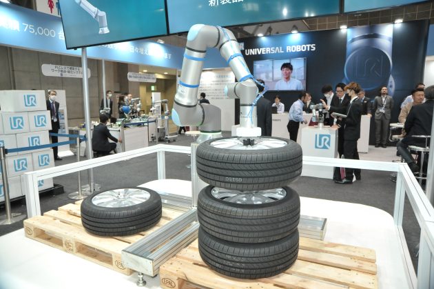 UR30-presented-at-iREX-2023_3-630x419.jpg
